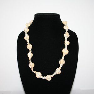 Vintage shell beach necklace 36"